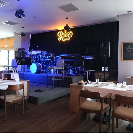 Ξενοδοχείο Novotel 5*